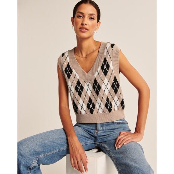 Abercrombie & Fitch Sweaters - Abercrombie & Fitch Argyle Sweater Vest Brown Small Academia Old Money